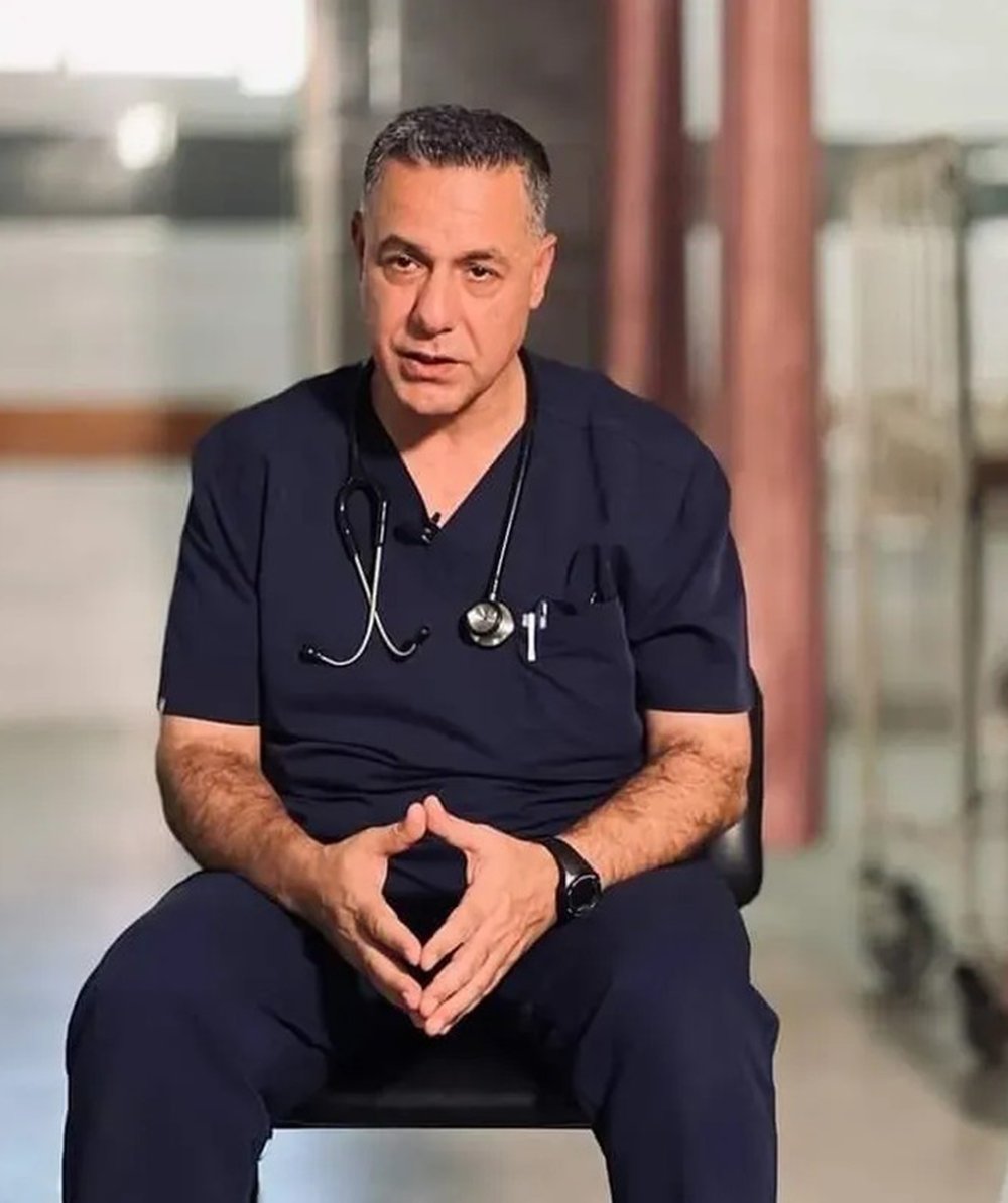 Portrait du docteur palestinien Hussam Abu Safiya
