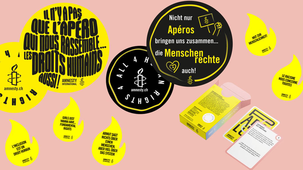 Inhalt des Bar Kits: Sticker, Bierdeckel, und das Spiel gegen Stammtischparolen Parolu.