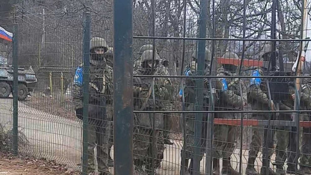 Russische Soldaten der Friedenstruppen Ende 2022 am blockierten Laschin-Korridor in der Nähe von Shusha. © Aykhan Zayedzadeh / CC