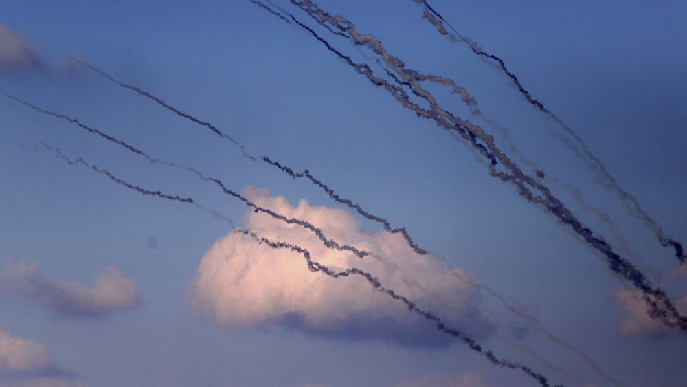 Am 10. Oktober 2023 werden Raketen aus dem Gazastreifen auf Israel abgefeuert. © RizekxAbdeljawad / Xinghua / imago