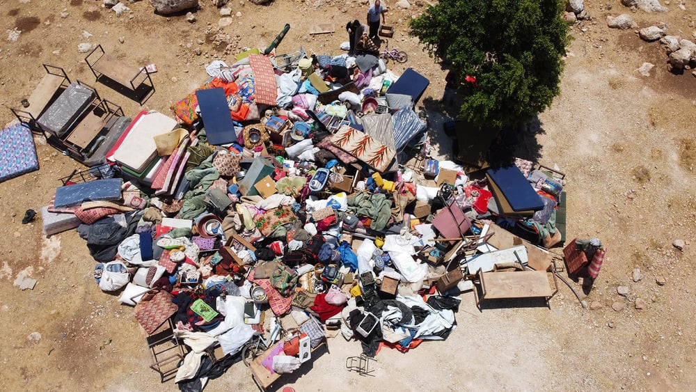 Hausrat eines von den israelischen Behörden zerstörten Haus im Westjordanland. © Oren Ziv