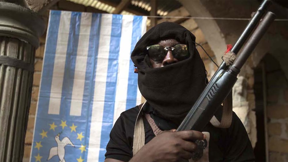 Ein Kämpüfer der Ambazonisten-Rebellen © Jonny Pickup