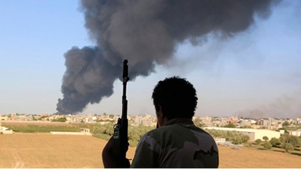 Willkürliche Gewalt: Nationalistischer Kämpfer im libyschen Tripoli. © REUTERS/Hani Amara