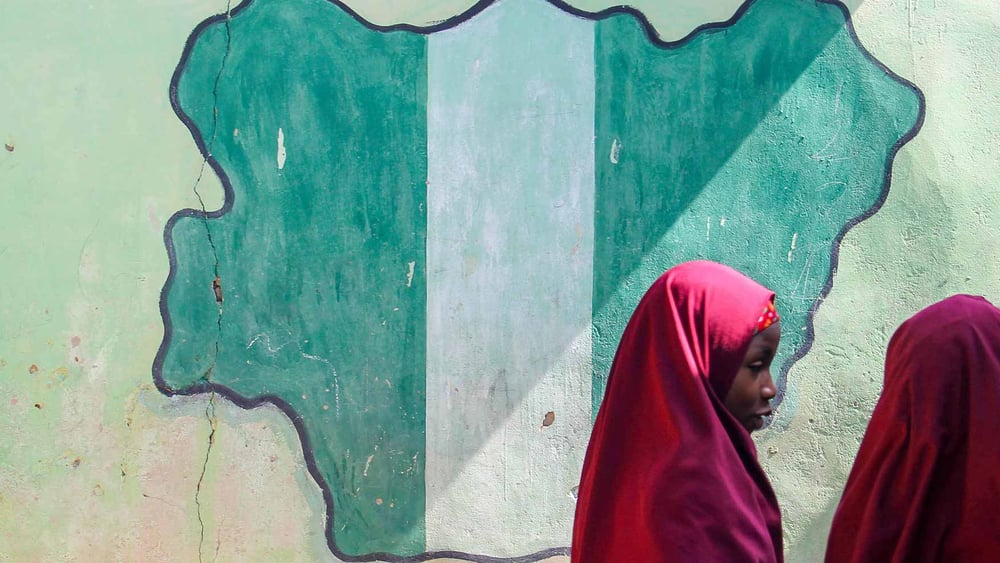 Schülerinnen in Nigeria. © bmszealand / shutterstock