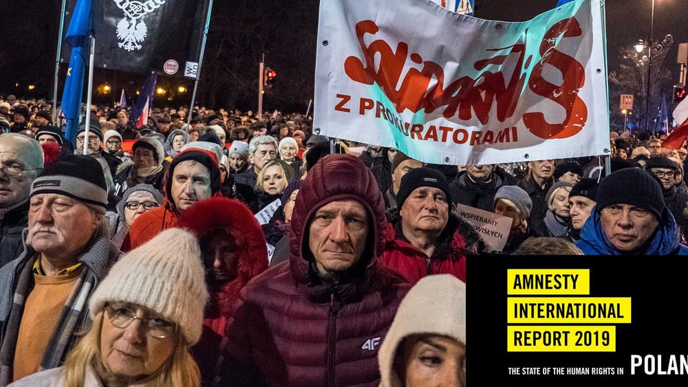 Am 1. Dezember 2019 demonstrierten Menschen in ganz Polen ihre Solidarität mit RichterInnen und StaatsanwältInnen, die ungerechten Disziplinarverfahren ausgesetzt waren.  © Grzegorz Żukowski