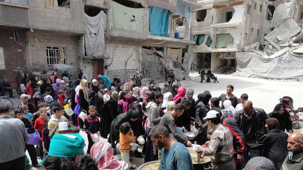 Der junge Asylsuchende, dessen Antrag von der Schweiz abgelehnt wurde, musste vor den unmenschlichen Bedingungen im Lager Yarmouk in Syrien fliehen. © Rame Alsayed