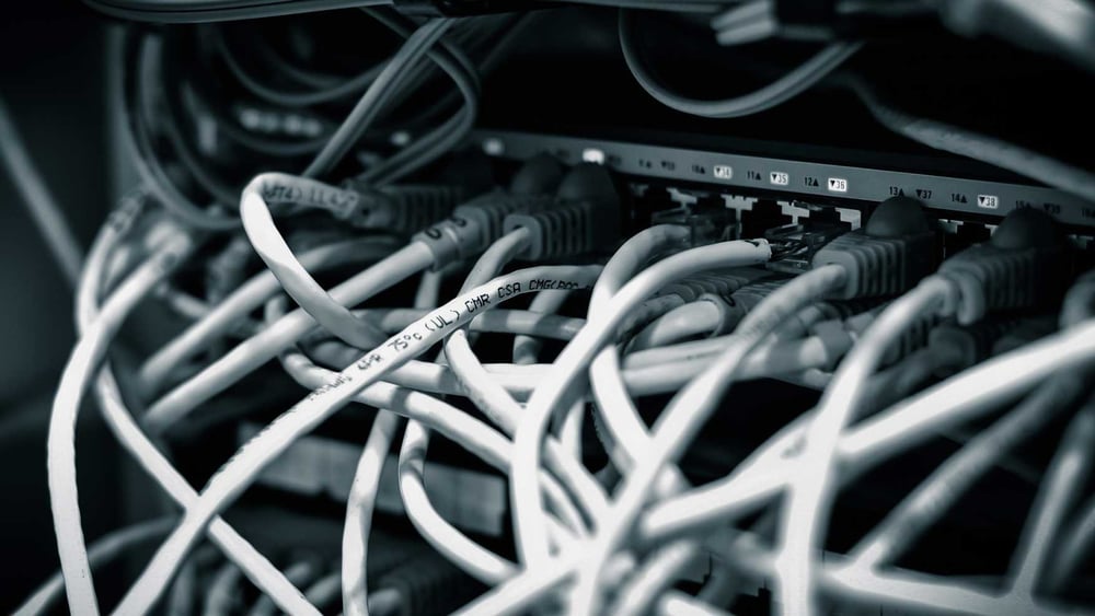 Keine unverhältnismässigen Überwachungsmassnahmen nach dem Ja zum NDG. © JJ_SNIPER / shutterstock