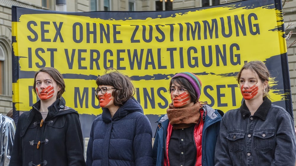 Übergabe der Petition «Gerechtigkeit für Betroffene sexueller Gewalt». November 2019 © Philippe Lionnet