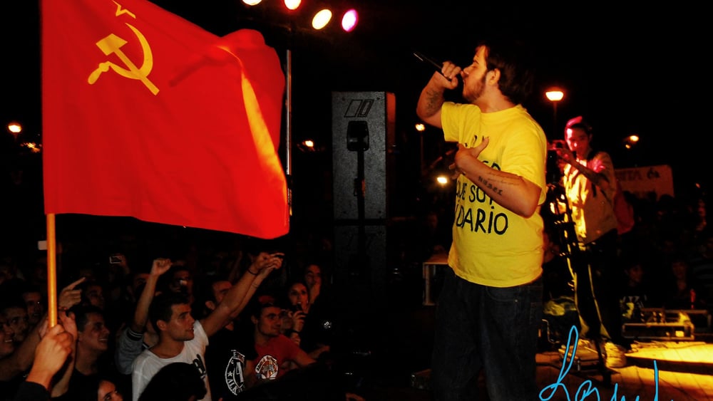 Der Rapper Pablo Hasél, den man 2014 wegen Verherrlichung des Terrorismus in seinen Youtube-Videos zu zwei Jahren Gefängnis verurteilt hatte, wird momentan wegen seiner Songtexte und Tweets verfolgt.