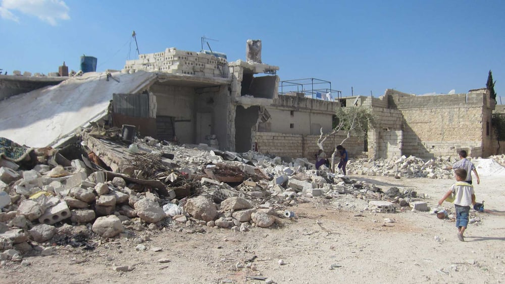 Zerstörte Häuser in Idlib. © AI