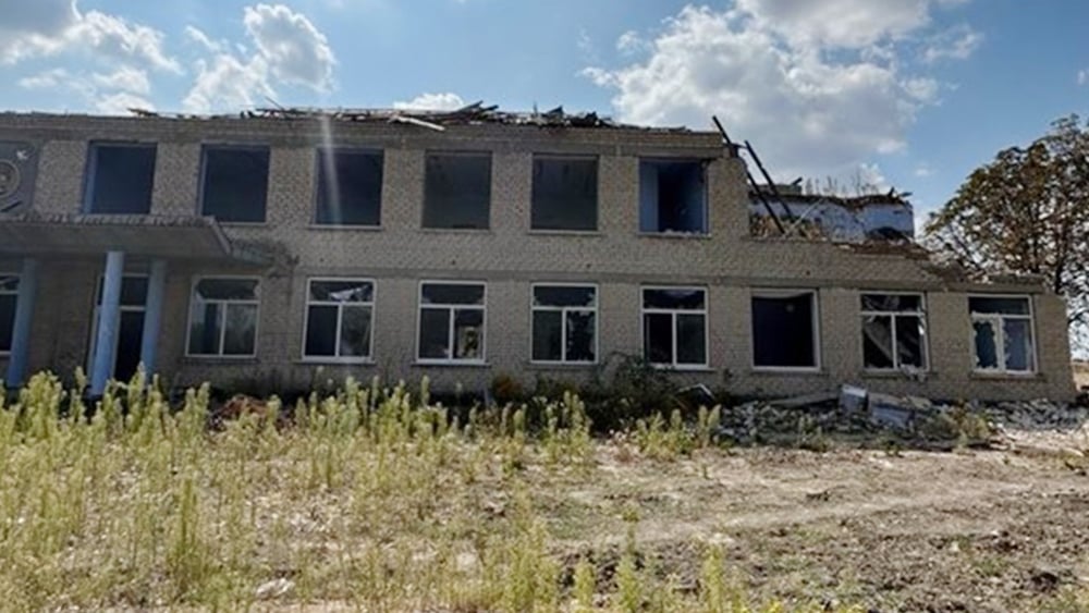 Ein zerstörtes Schulhaus in der Mykolaiv Region, 2022 © Amnesty International/Anna Wright