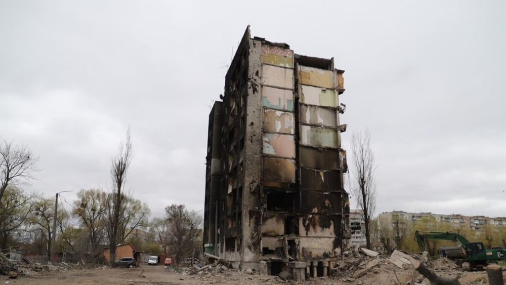 Die russische Aggression in der Ukraine forderte bereits zahlreiche zivile Todesopfer. Trotzdem hoffen viele Zivilist*innen, irgendwann in ihre Heimat zurückkehren zu können © Amnesty International