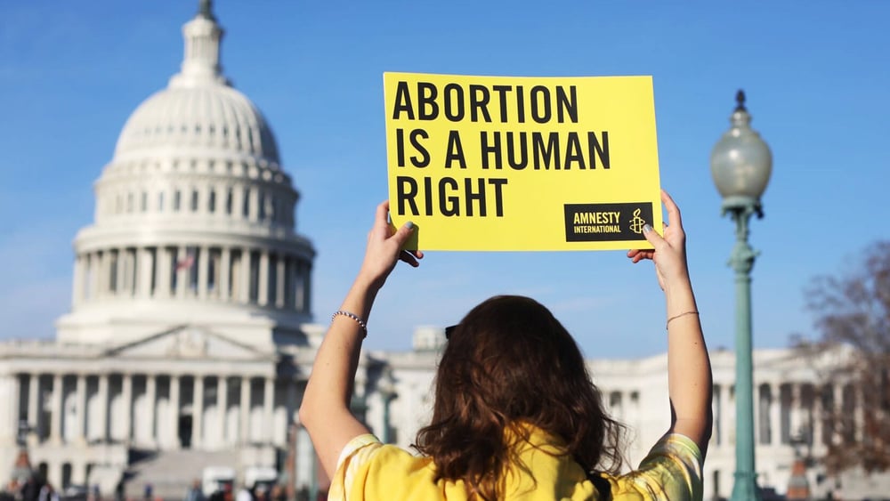Backlash: In den USA entschied der oberste Gerichtshof am 24. Juni 2022, das Urteil Roe vs. Wade aufzuheben. Seither haben diverse Bundesstaaten die Abtreibungsgesetze verschärft. © Amnesty International USA