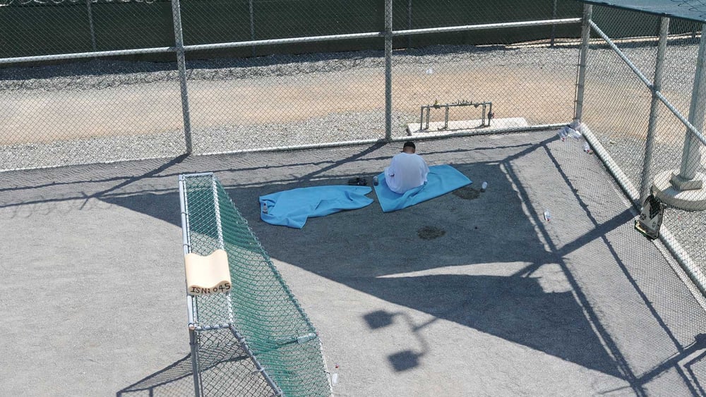 Ein Gefangener in Camp 6 in Guantanamo,  2011 © US DoD