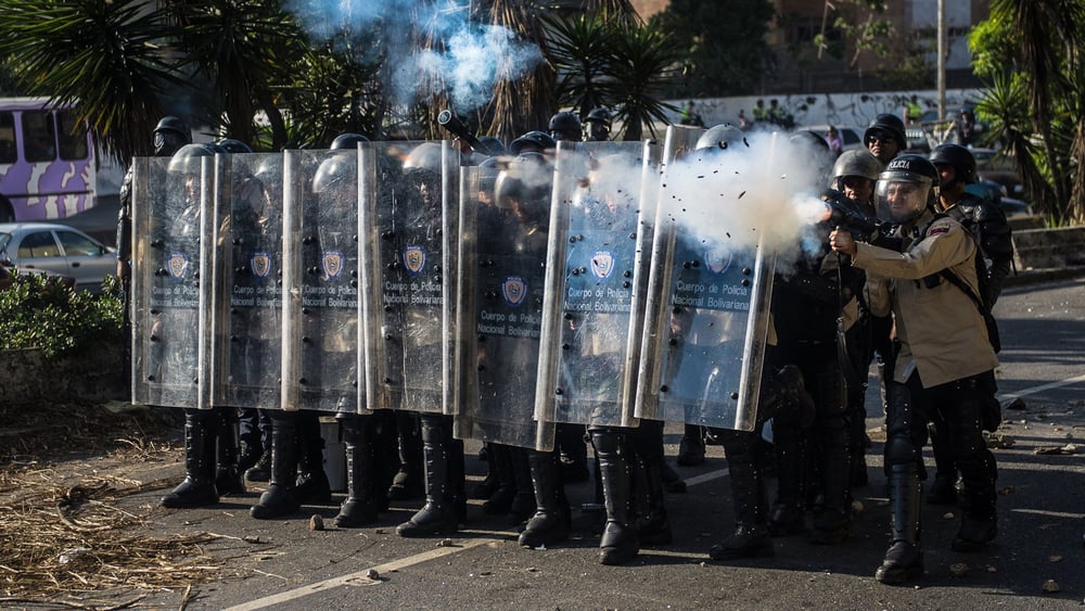 Repression ist die Antwort der Sicherheitskräfte auf die zahlreichen Kundgebungen, die einen Ausweg aus der politischen Krise in Venezuela fordern. © Carlos Becerra