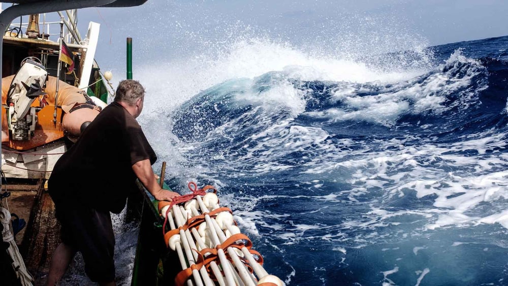 Rückkehr von einer Rettungsmission. LESEN SIE DAS LOGBUCH DER MISSION DURCH KLICKEN AUF DAS BILD.