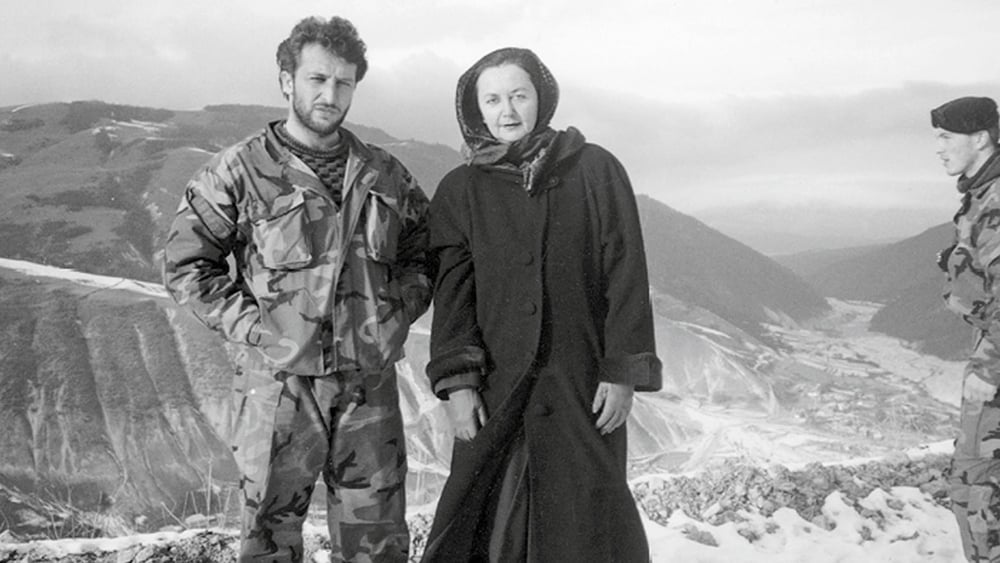 Irena Brezná in den kaukasischen Bergen. © Sainap Gaschajewa