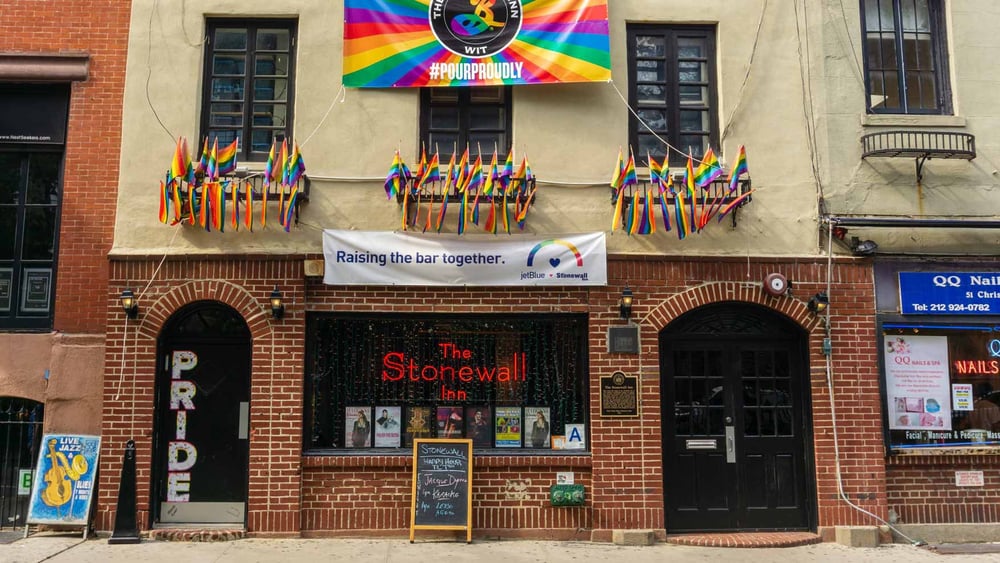 Hier nahm alles seinen Anfang: Das Stonewall Inn im Greenwich Village, Lower Manhattan, New York City. © shutterstock.com