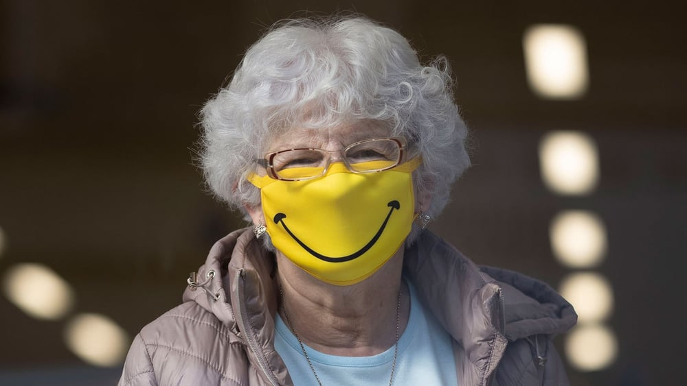 Seit etlichen Jahren werde den Menschen weisgemacht, sie müssten permanent gut gelaunt sein, kritisiert Wilhelm Schmid im Interview. © Matthew Horwood/Getty Images