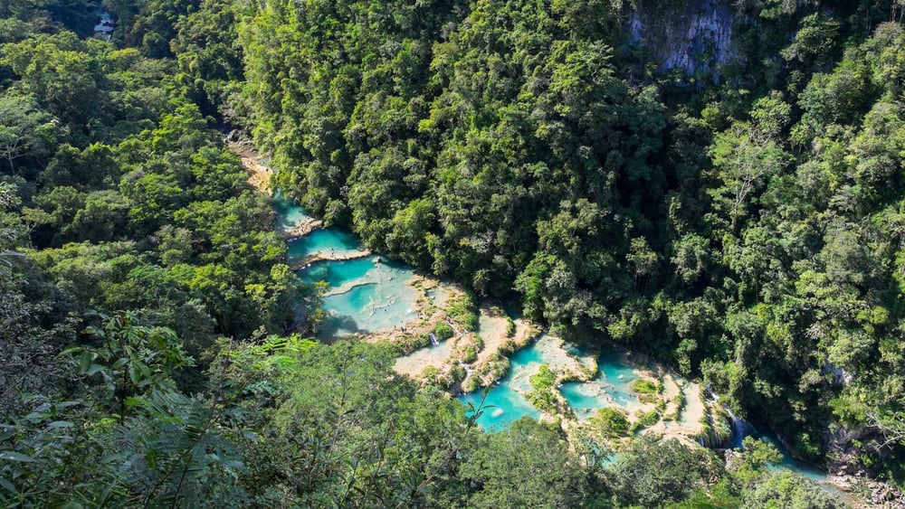 Der Fluss Cahabón ist die Lebensader der Q'eqchi'-Gemeinschaft in Guatemala. Doch er ist zunehmend gefährdet. © Keystone / HEMIS / GUIZIOU Franck