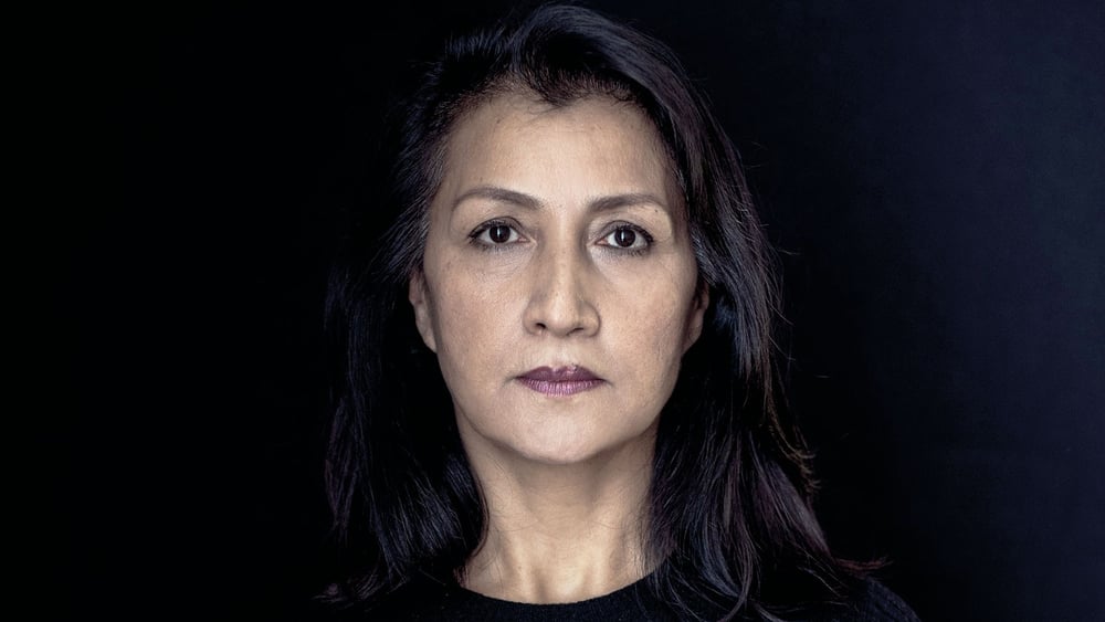 Gulbahar Haitiwaji hat den Mut, für ihr Buch mit Bild und Namen hinzustehen. © Emmanuelle Marchadour