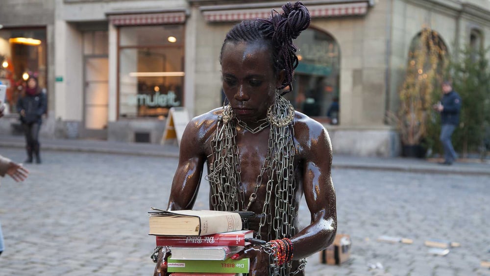 Einst predigte Va-Bene Fiatsi das Evangelium. Heute geht sie auf die Strassen, um für die Rechte von LGBTI*-Personen zu kämpfen, die von der Kirche in Ghana angegriffen werden. © Mulugeta, via rE-gen-er-at[e], Pro Helvetia