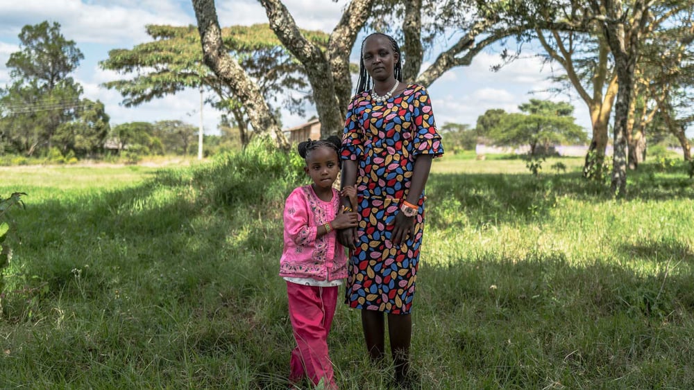 Frühe Schwangerschaft: Die Tochter der 19-jährigen Eunice Lolmodooni ist bereits 7 Jahre alt. © Nicoló Lanfranchi