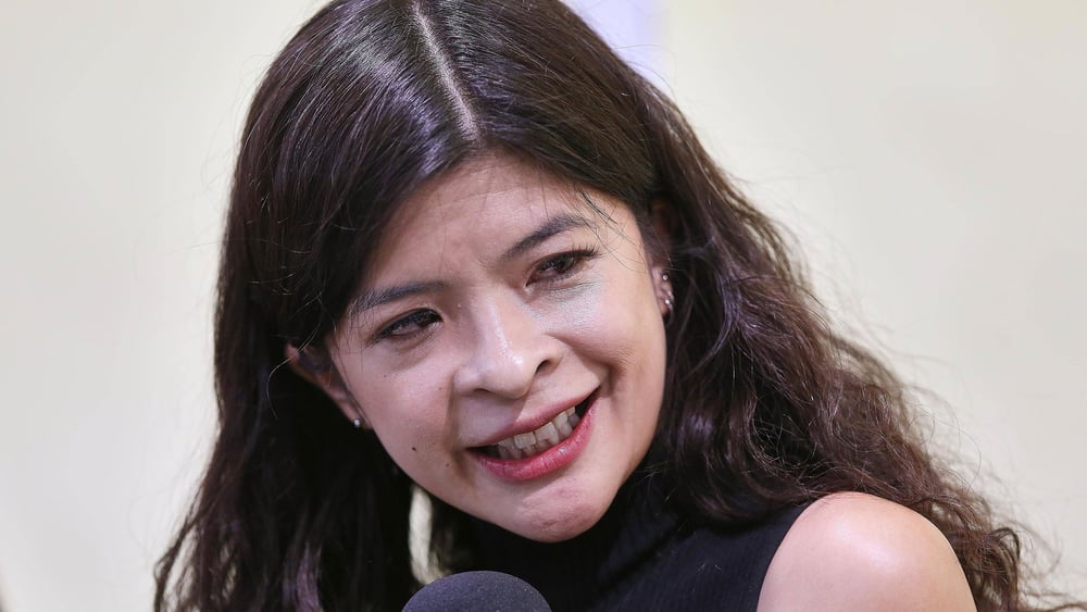 An der Frankfurter Buchmesse sprach Patricia Evangelista nicht nur über ihr Buch und den «Krieg gegen Drogen». Sie solidarisierte sich auch mit Journalist*innen in anderen Konflikten. © dts / imago