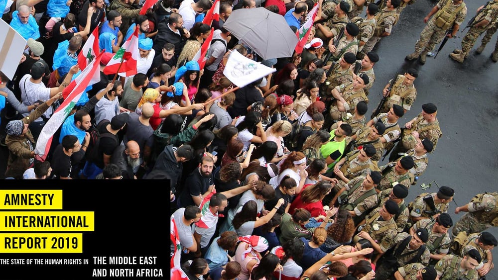 Proteste gegen die libanesische Regierung und die weitverbreitete Korruption im Land. Beirut, Libanon am 25. Oktober 2019. © Hiba Al Kallas / shutterstock.com