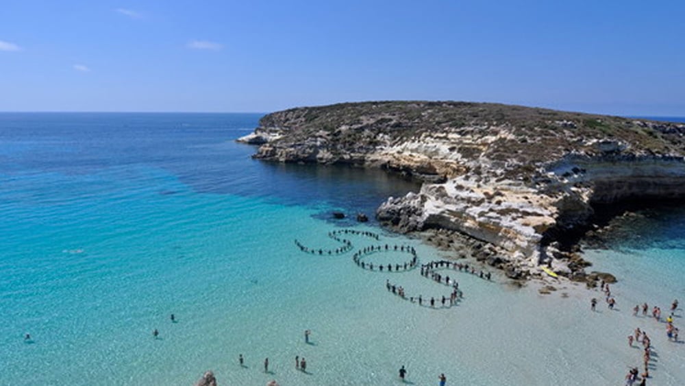 Amnesty-Aktion vor Lampedusa. © Amnesty International