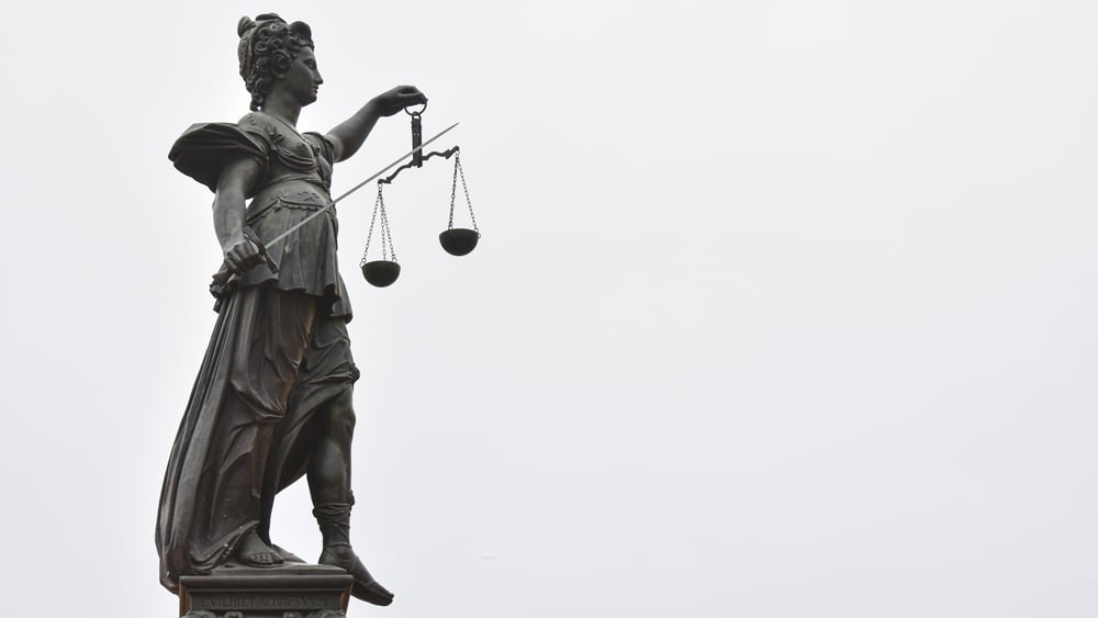 Bild einer Justitia.