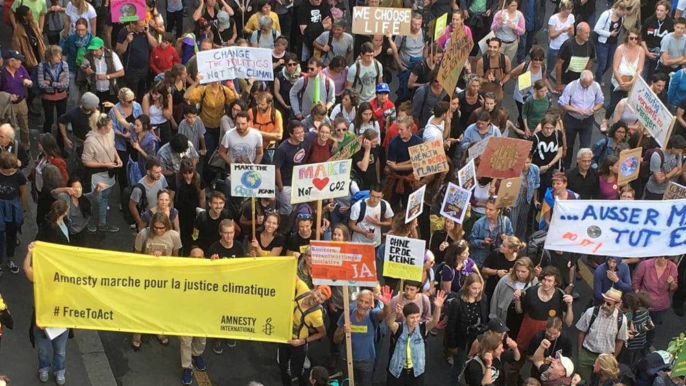 Das Recht auf friedliche Versammlungen im öffentlichen Raum ist durch die Verfassung geschützt. © Amnesty Schweiz