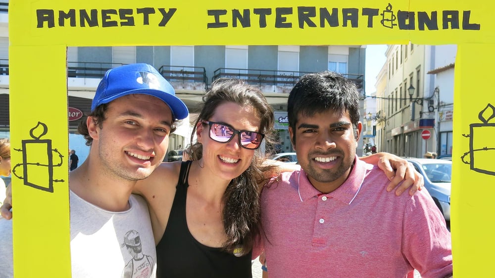 Die Youthdelegation aus der Schweiz: Marc, Iris und Manu (v. l. n. r.) © Amnesty International