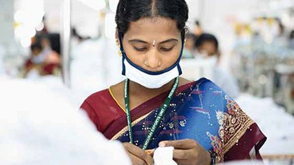 La marque suisse est attentive aux conditions de travail dans lesquelles oeuvrent ses fournisseurs, ici en Inde. © Switcher