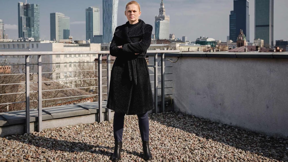 Barbara Nowacka, femme politique de gauche impliquée dans les mouvements féministes, dirige le groupe «Save Women», milite pour l’IVG et a participé à l’organisation des manifestations en noir. © Kasia Strek