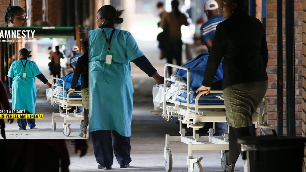 Conséquence de la faillite des systèmes de santé, des maladies que l’on croyait éradiquées font parfois leur retour. L’hôpital de Pretoria, en Afrique du Sud, a ainsi dû admettre des personnes gravement déshydratées en raison d’une flambée de choléra. © Felix Dlangamandla/Gallo Images via Getty Images