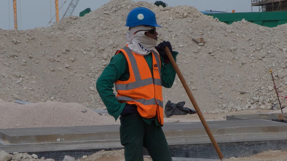 Un ouvrier sur un des chantiers de la Coupe du Monde 2022 ©Amnesty International