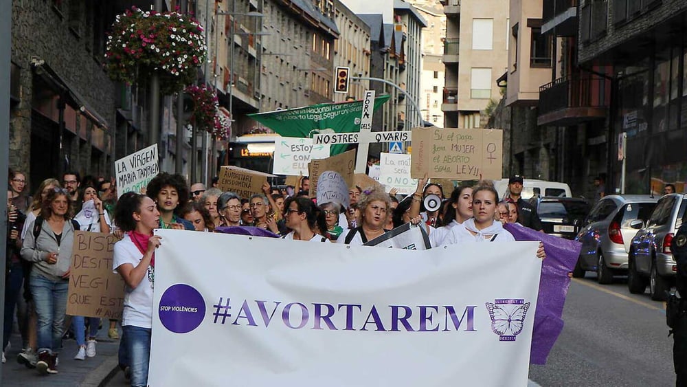 Manifestation pour le droit à l'avortement, qui est totalement interdit dans le pays européen. © Stop Violencies