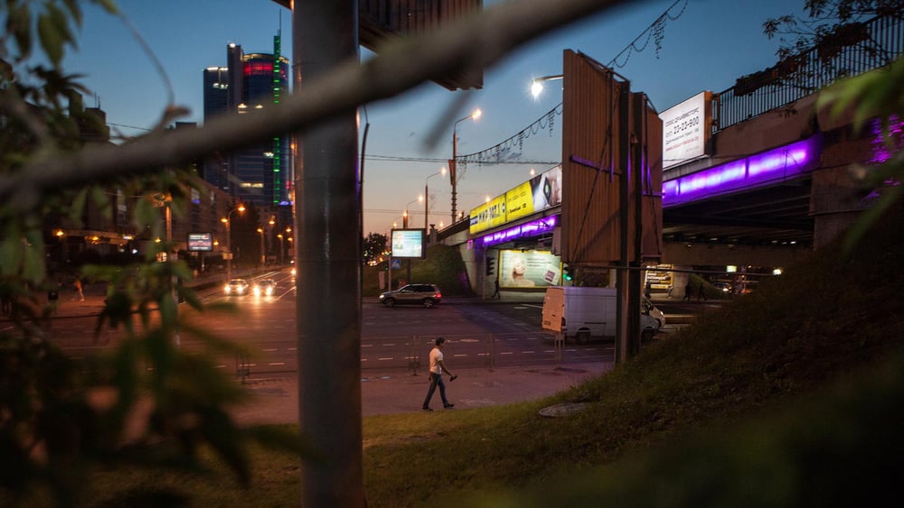 En Biélorussie, les autorités ont mis en place un système de surveillance qui va à l’encontre des normes internationales. Minsk, 20 juin 2016. © Max Sarychau