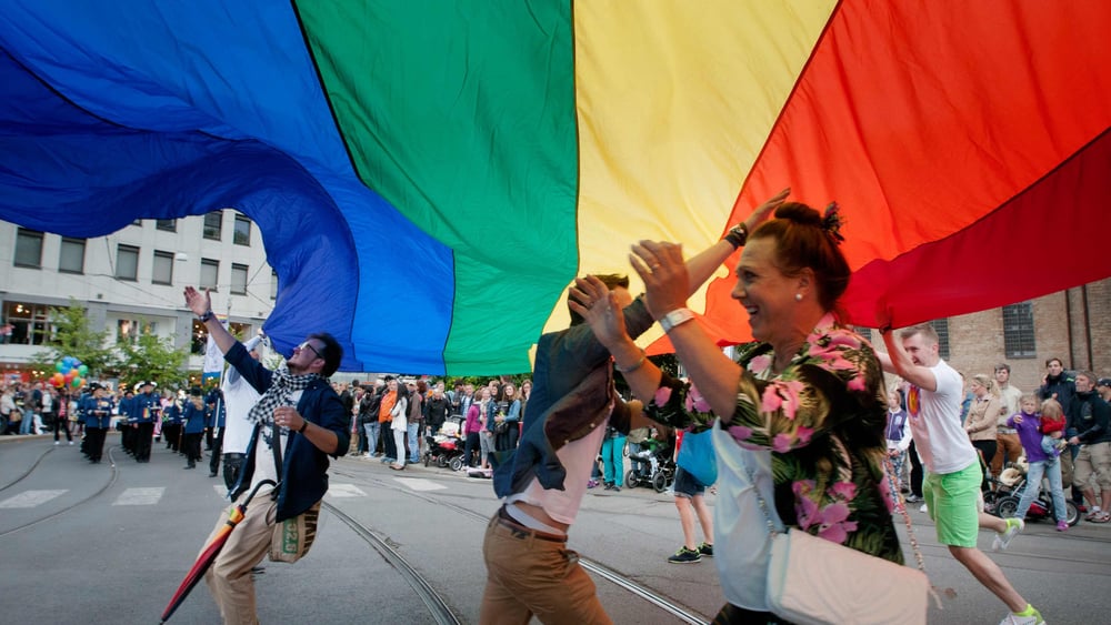 Des personnes fêtent l'Euro Pride à Oslo en 2014. © Greg Rødland Buick/Amnesty International