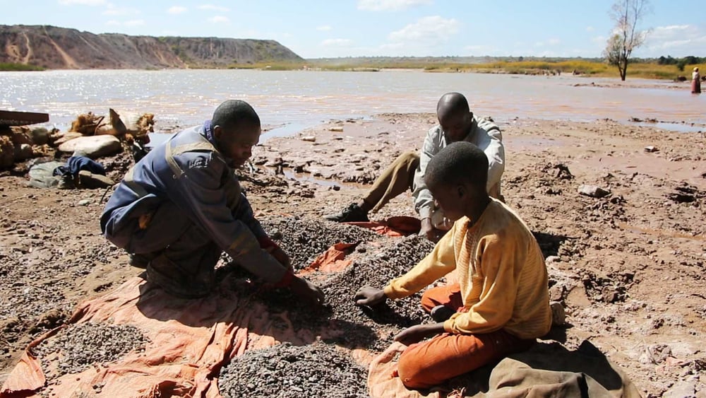 Extraction de cobalt de façon artisanale en République démocratique du Congo. © Amnesty International