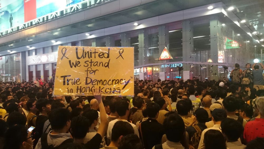 Aujourd’hui, à Hong Kong, de telles manifestations ne sont plus possibles. «La portée extraterritoriale de cette loi signifie que toute personne risque d’être poursuivie en tant que menace à la sécurité nationale.» Sarah Brooks, directrice d'Amnesty International pour la Chine