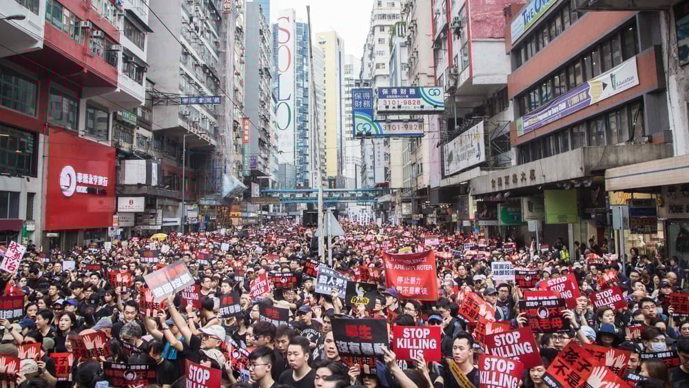 Depuis avril 2019, plus d'un million de manifestants à Hong Kong sont descendus dans la rue pour exiger que le gouvernement de Hong Kong retire les amendements proposés à la loi sur l'extradition, qui permettront le transfert des personnes se trouvant sur le territoire de Hong Kong à la Chine continentale. ©AI/ Jimmy Lam (everydayaphoto)