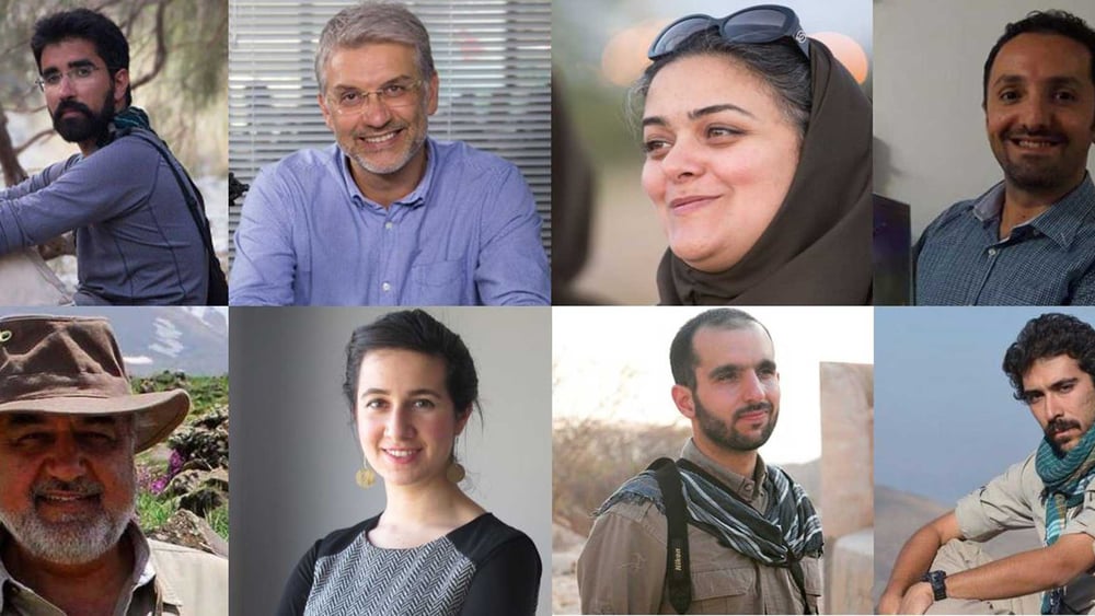 Ces huit défenseurs de la conservation de la faune sauvage en Iran ont été accusés d'espionnage après avoir utilisé des caméras pour suivre les espèces menacées d'extinction. © Amnesty International
