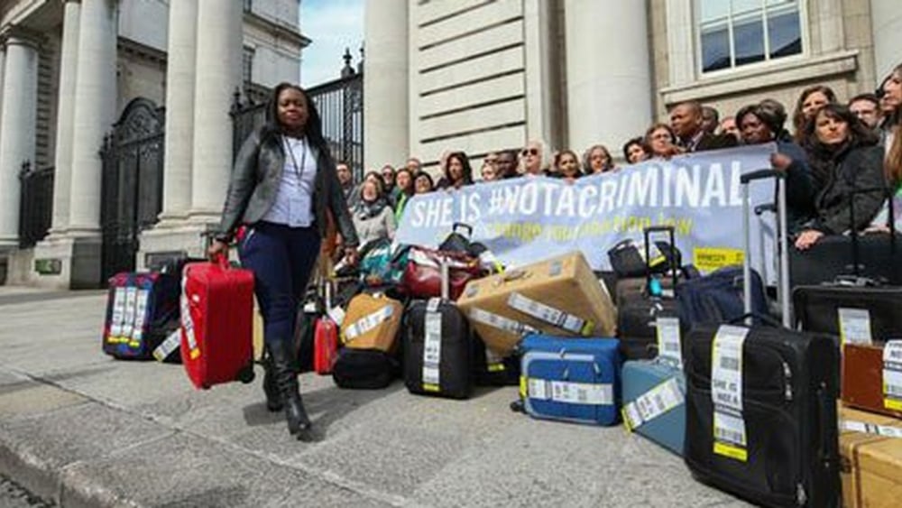 Chaque année, 4000 femmes et jeunes filles irlandaises doivent se faire avorter à l'étranger. | © Amnesty International