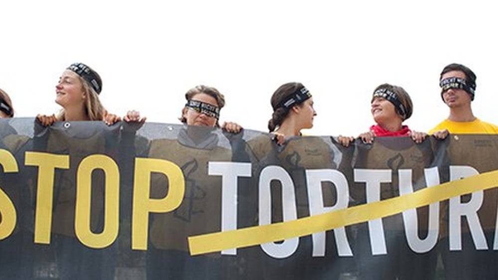 Amnesty s'engage, dans le cadre d'une campagne mondiale, pour que les victimes de torture obtiennent justice. © Amnesty International
