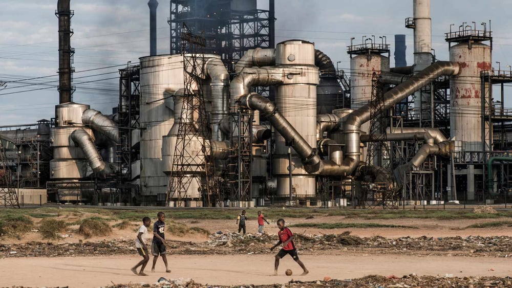 Nous continuerons à surveiller de près les entreprises dans leurs relations commerciales avec le Sud et à dénoncer les violations des droits humains. © Kadir van Lohuizen / Noor / Keystone