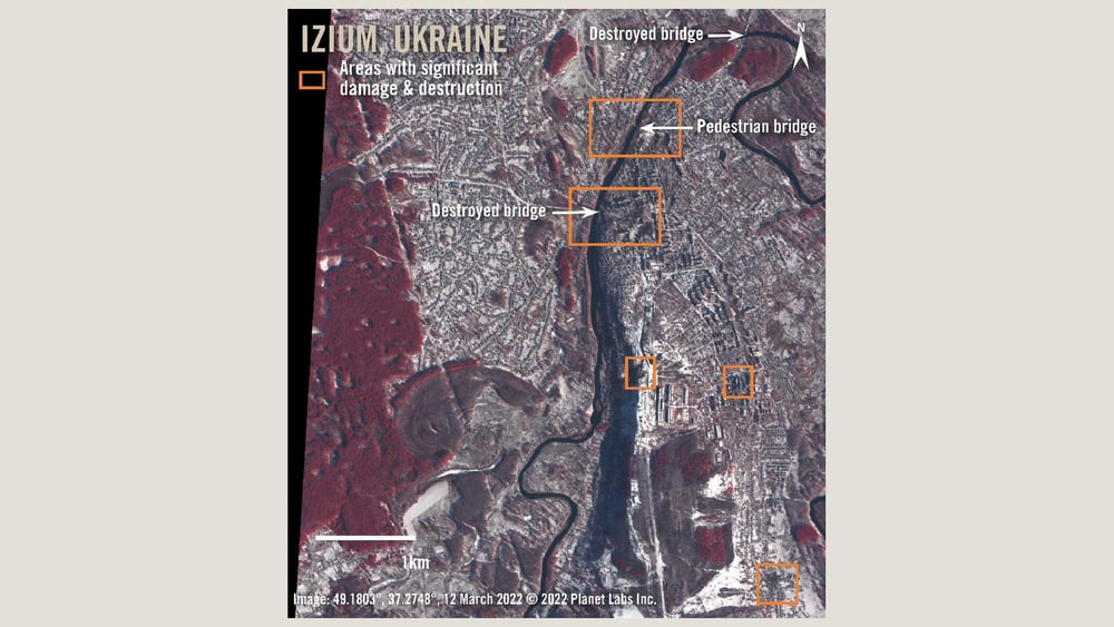 Ces images satellites montraient déjà en mars les dégâts considérables causés par l'attaque russe sur la ville d'Izioum. © 2022 Planet Labs Inc.