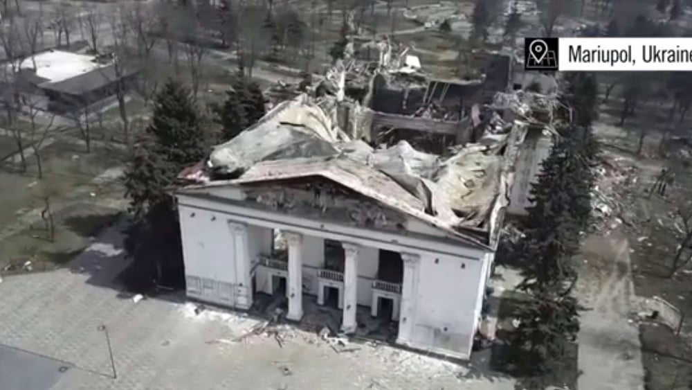 Le théâtre de Marioupol, bombardé le 16 mars 2022. © Amnesty International / vidéo snapshot