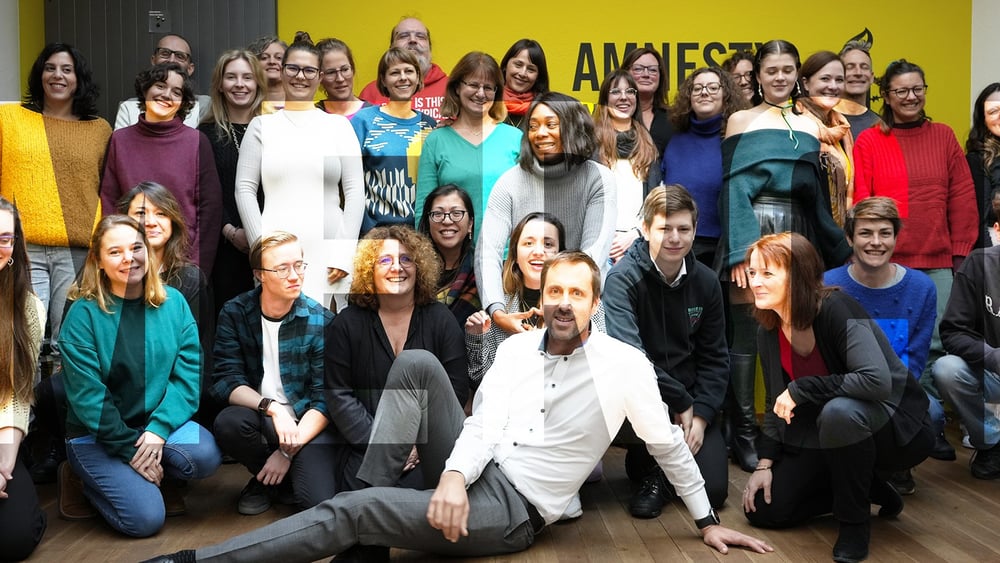 Sans le soutien de nos activistes, de nos membres et de nos donateur·rice·x·s, les succès de notre travail en faveur des droits humains ne seraient pas possibles. L'équipe de la section suisse d'Amnesty de la section suisse vous dit merci ! © Amnesty Suisse